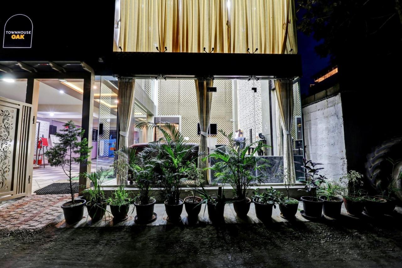 Townhouse Oak Dreamland Suites Yelahanka Esterno foto