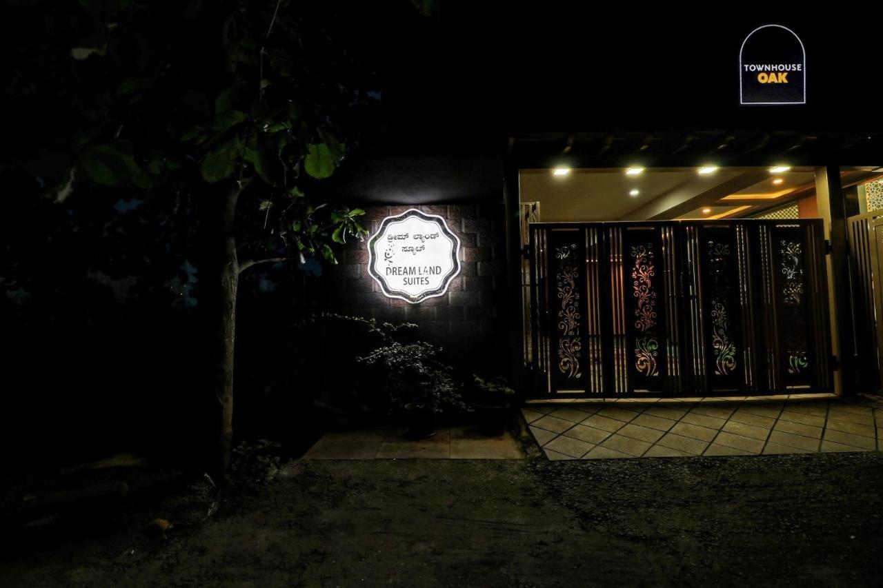 Townhouse Oak Dreamland Suites Yelahanka Esterno foto