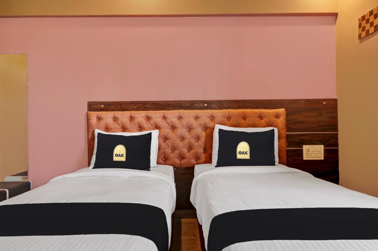Townhouse Oak Dreamland Suites Yelahanka Esterno foto