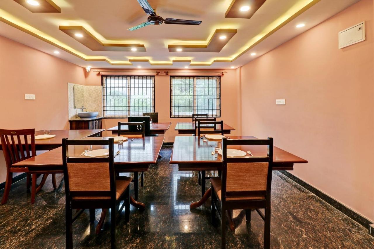 Townhouse Oak Dreamland Suites Yelahanka Esterno foto