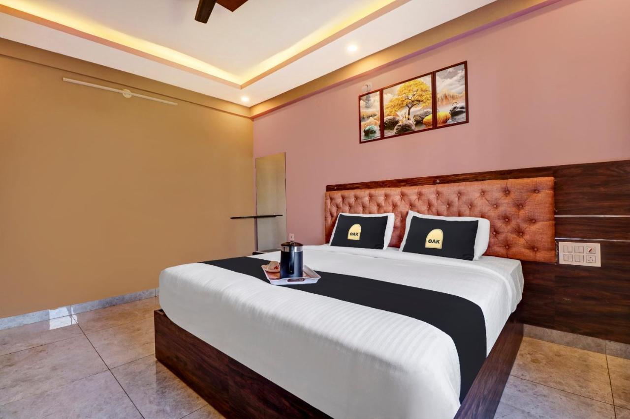 Townhouse Oak Dreamland Suites Yelahanka Esterno foto